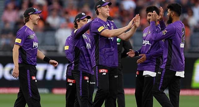 Rishad bowls economic spell but Hobart fall short against Perth in BBL run-fest