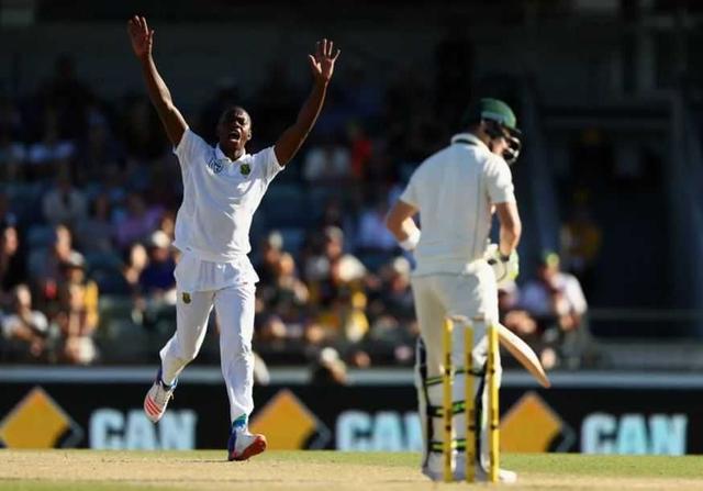 Milked it like a football player: Faf du Plessis accuses Steve Smith regarding Kagiso Rabada incident